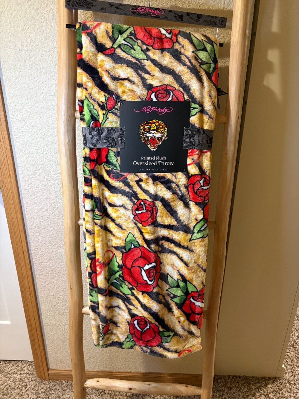 Ed Hardy Tiger Stripe Rose Oversized Throw Blanket 60x70 Plush NWT
